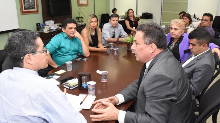 Reunião pode aumentar R$ 240 milhões na verba municipal de saúde