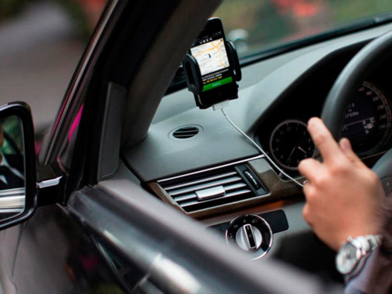 Defensoria recomenda que Prefeitura não puna o Uber