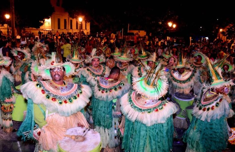 Programação de Pré-Carnaval anima foliões em vários pontos de São Luís
