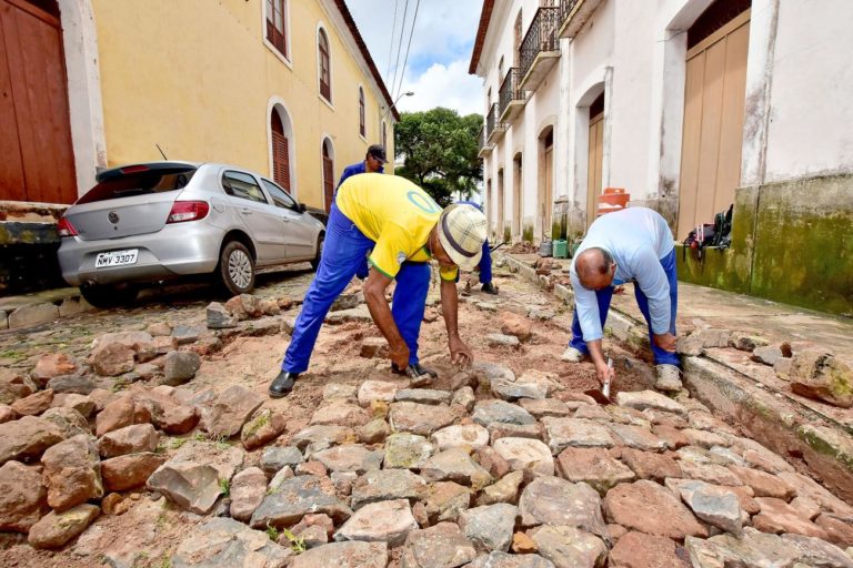 Ruas dos Centro Histórico e Sá Viana são restauradas