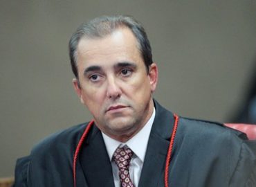 Temer nomeia Admar Gonzaga novo ministro do TSE