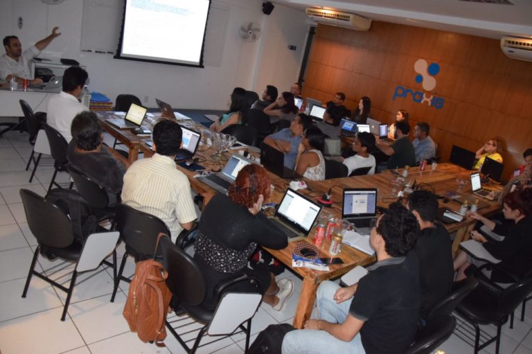 Marketing digital é tema de curso
