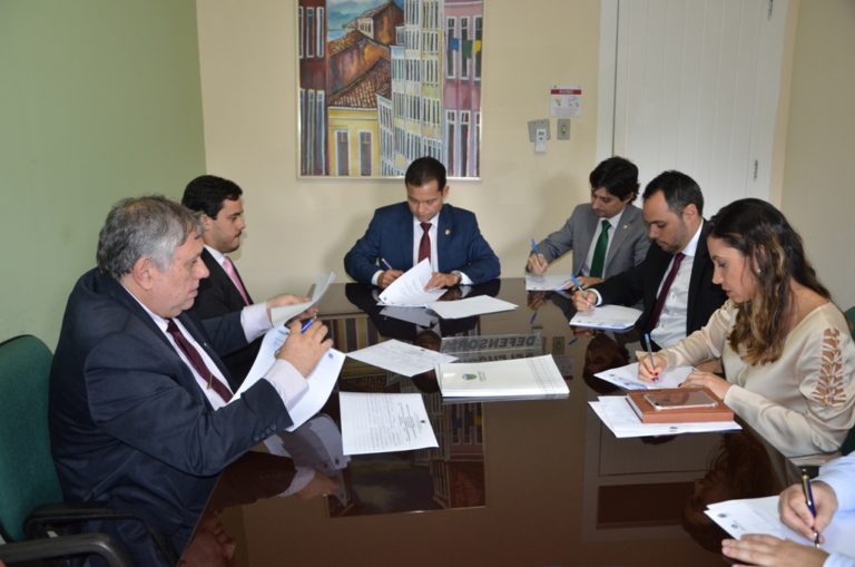 Parceria deve agilizar regularização de documentos pessoais