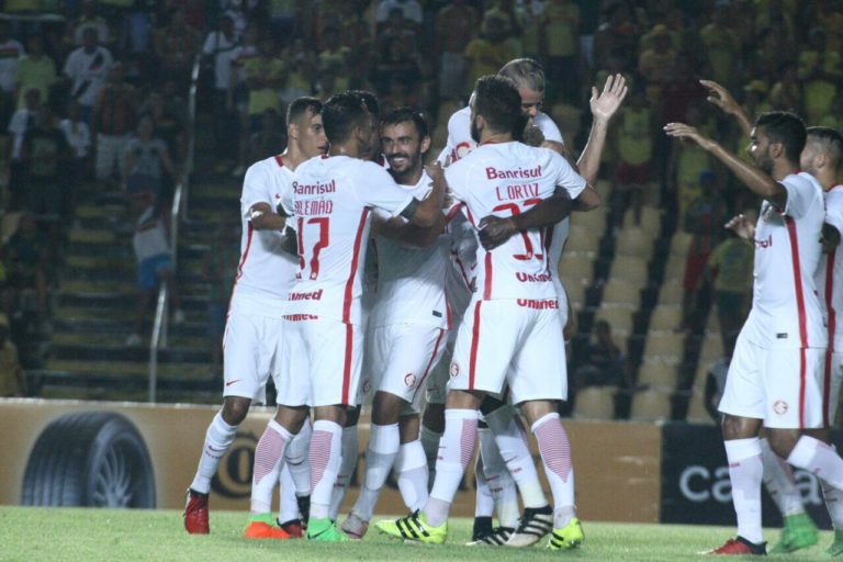 Sampaio perde de 4 a 1 para Inter e se complica na Copa do Brasil