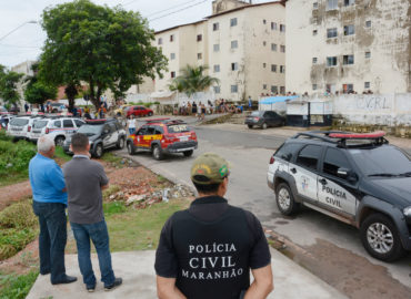 Cerca de 12 gaiolas de pássaros foram apreendidas na megaoperação na Camboa