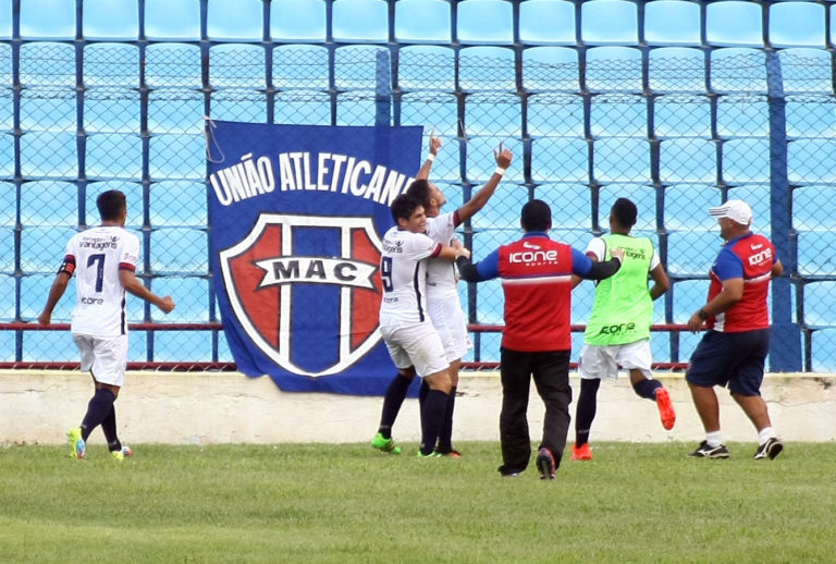 MAC vence o Moto Club e garante classificação