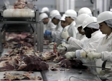 China suspende temporariamente entrada de carne brasileira no país