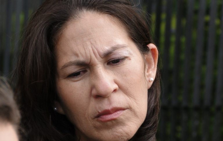 Mãe de Eliza Samudio recorre contra soltura de ex-goleiro Bruno