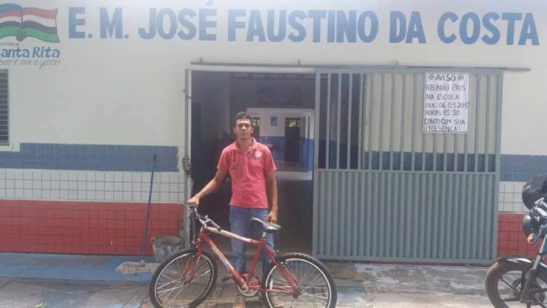 Alunos com boas notas ganham bicicletas em escolas de Santa Rita
