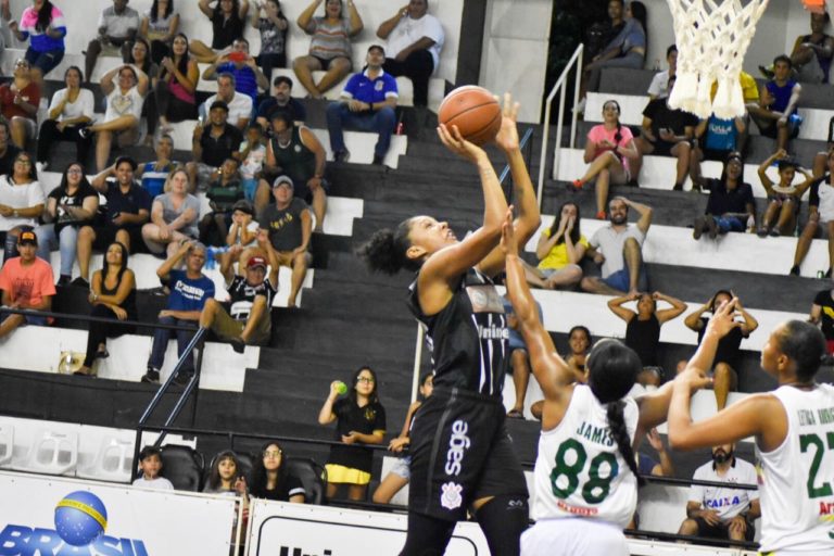 Sampaio volta a perder para o Corinthians no basquete