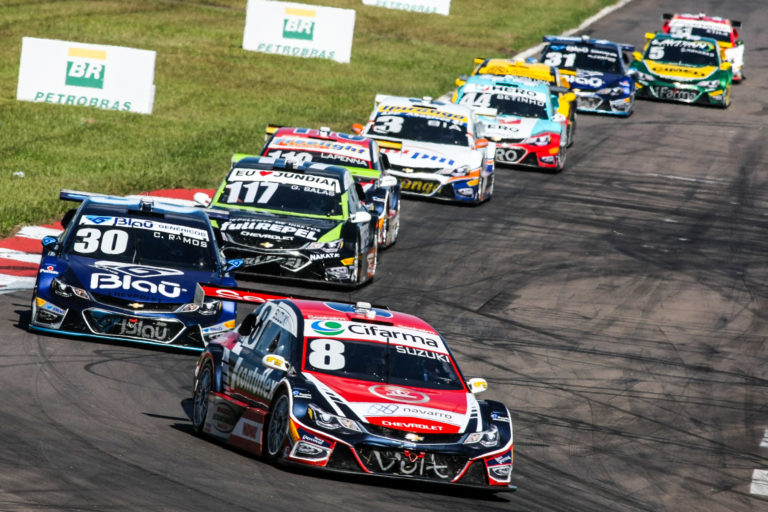 Suzuki soma pontos e segue em 13º na classificação