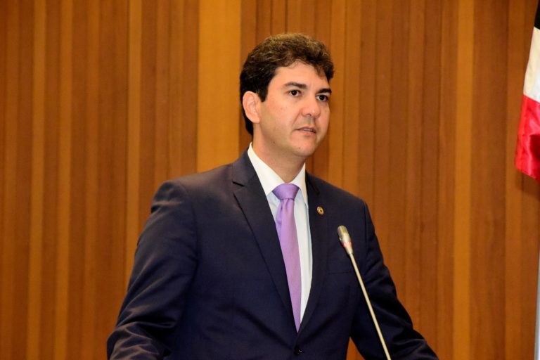 Eduardo Braide é o presidente da Comissão de Reforma Política