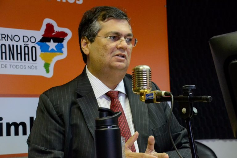 Todos os dias enfrentamos a máquina de mentiras do Sarney, ataca Flávio Dino
