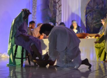 Igreja São Pantaleão realiza espetáculo Via Sacra