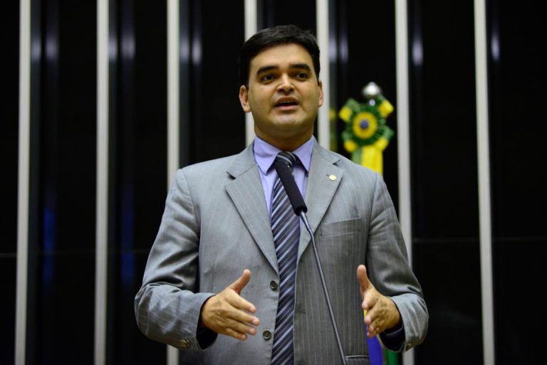 Rubens Jr. é eleito coordenador da bancada federal maranhense
