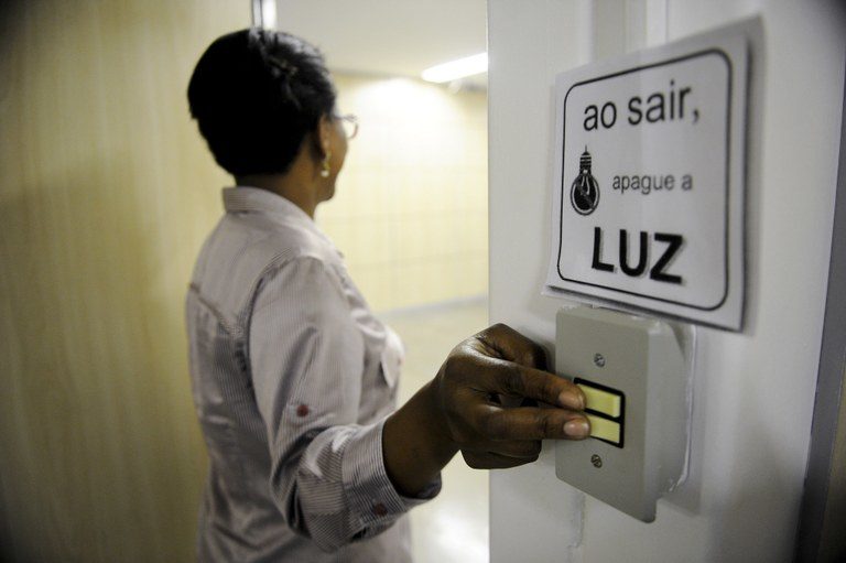Aneel recomenda bom uso da energia aos consumidores