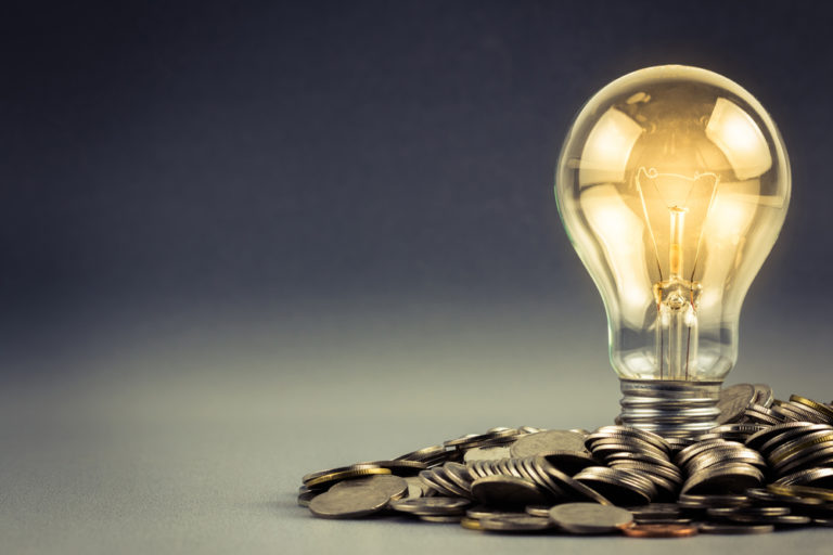 Consumo de energia fica estável no país em fevereiro
