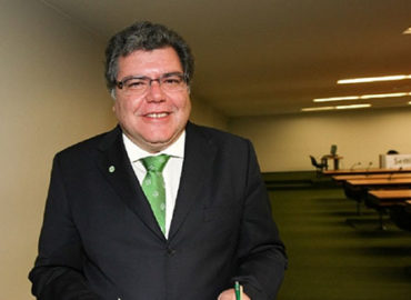 Ministro Sarney Filho apresenta programa na ACM