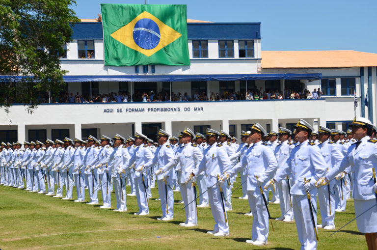 Marinha abre concurso para engenharia