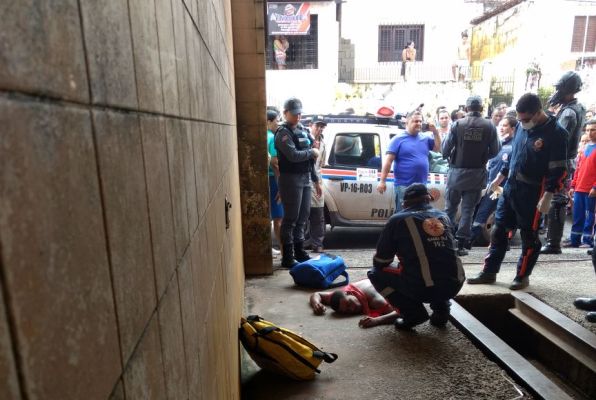 Homicídio em lava-jato na Camboa