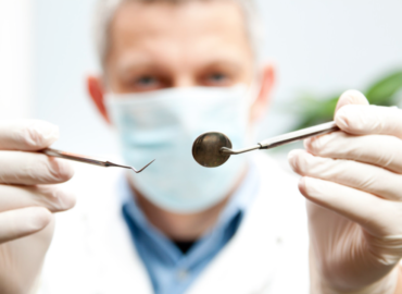 Sesc abre seletivos para os cargos de cirurgião-dentista e auxiliar em saúde bucal