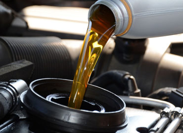 Saiba como descartar óleo de carro corretamente