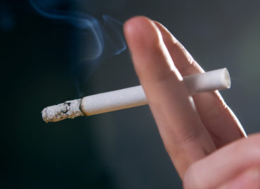 Os perigos do cigarro para a saúde e o planeta