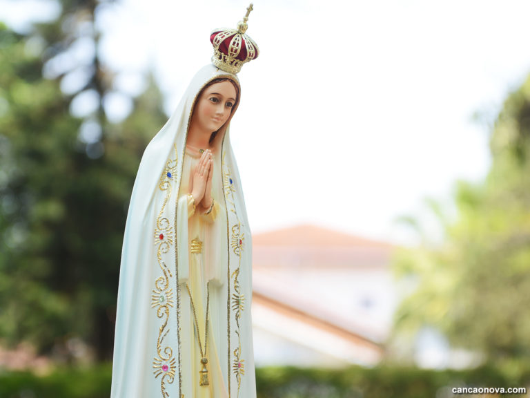Missa celebra centenário de aparições da santa