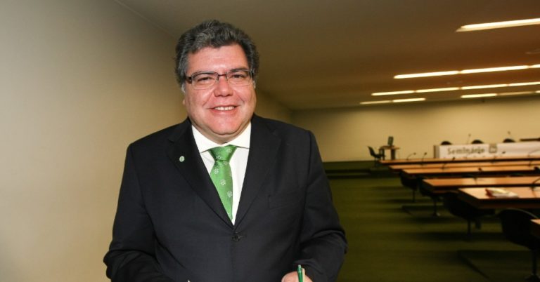 Sarney Filho vai se candidatar ao senado
