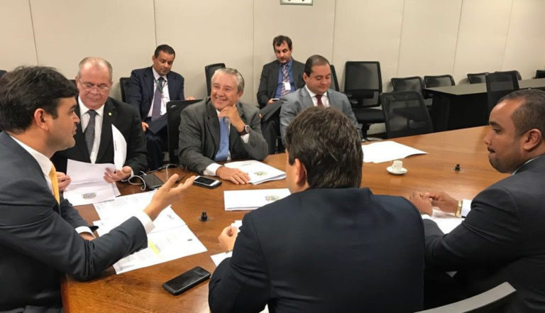 Bancada maranhense trata de investimentos federais