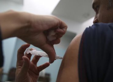 Vacina contra gripe está disponível a partir de hoje para população