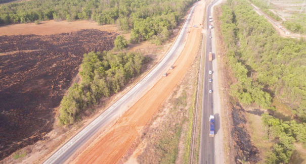 Deputados cobram agilidade nas obras da via