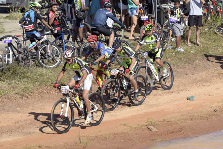 Evento de bike faz sucesso em São Luís