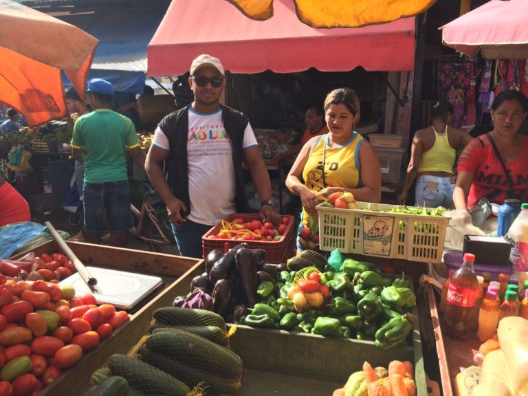 Cerca de 500 feirantes são realocados na Feira do João Paulo, em São Luís
