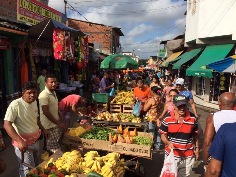 Prefeitura apresenta cronograma de reformas de feiras