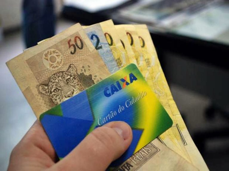 Número de trabalhadores que não sacaram abono salarial 2015 chega a 1,8 milhão