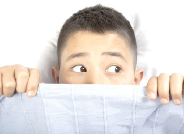 Como evitar o ‘xixi na cama’ das crianças
