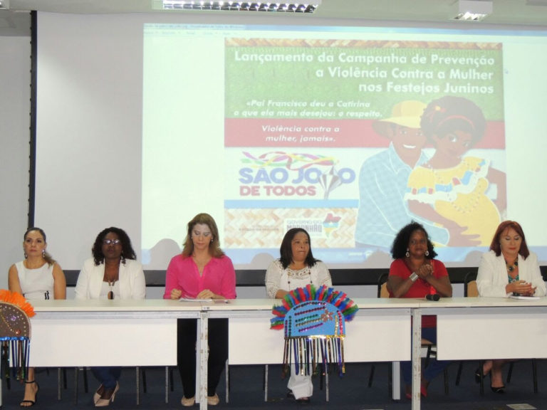 Campanha busca prevenir violência contra a mulher no São João