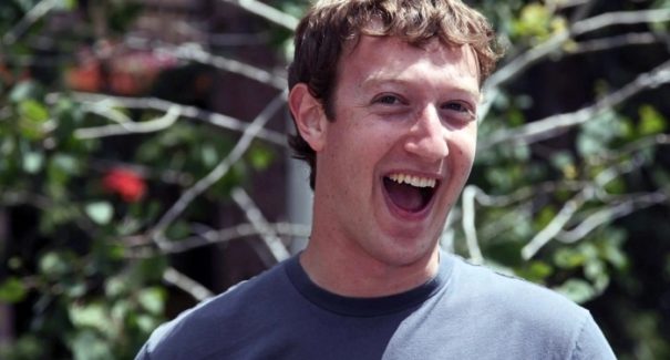 Facebook alcança marca de 2 bilhões de usuários