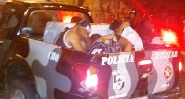 Briga de torcidas termina com prisão de cinco pessoas