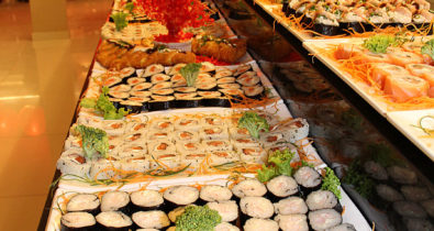Restaurante de comida japonesa  oferece promoção para estudantes