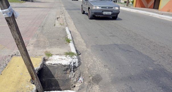 Moradores reclamam de falta da manutenção nas galerias