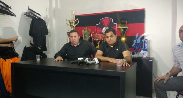 Treinador Leston Júnior deixa o Moto Club