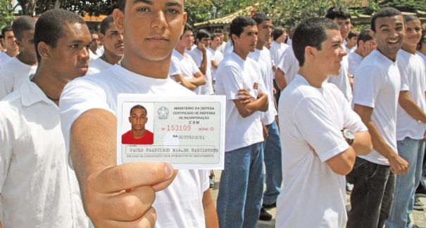 Jovens que perderam alistamento devem regularizar situação na Junta Militar
