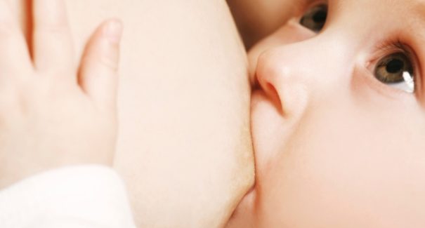 Veja os 6 benefícios que a amamentação oferece para as mulheres