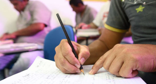 Inscrições para o Encceja 2017 começam nesta segunda