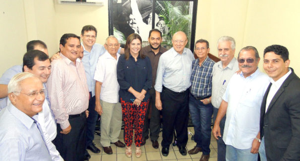 ‘Estou à disposição do partido’, diz Roseana Sarney