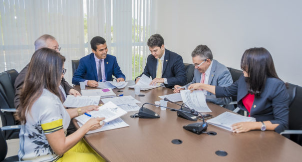 CCJ aprova parecer a três projetos de lei da Assembleia