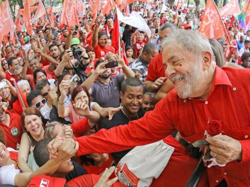 Lula encerra caravana do Nordeste com ato em São Luís