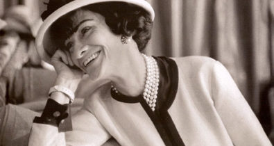 Há 134 anos nascia a mais famosa estilista do mundo, Coco Chanel